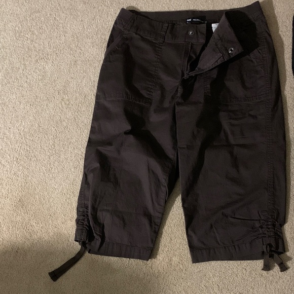 Lee Black Cargo Pants for Women 2 Pair one Black 1 Brown. $6.00 for Both - Picture 3 of 10